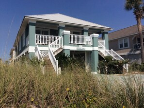 Seascape is a single family home located in Heritage Shores community