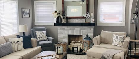 Living Room with plenty of comfortable seating 