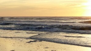 Steps to the Beautiful Sunrise at the Atlantic Ocean, hose & shower 1st floor.