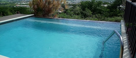 Private pool.....  amazing views.