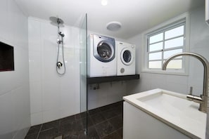 Downstairs ensuite/laundry