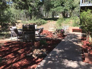 Private Patio Area with gas Bbbq grill.