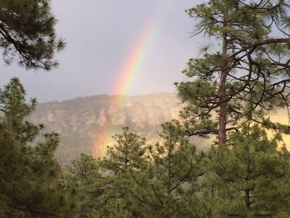 Beautiful Rim Rainbow!