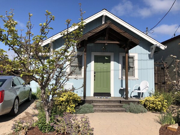 Seabright Cabin