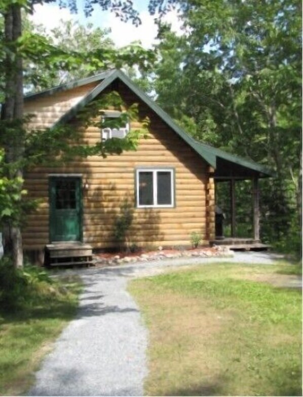 Main Cabin Side View from Driveway