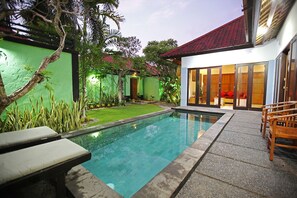 2 BR / Central Seminyak / Beach / Staff