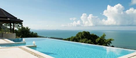 5 Bedroomed Seaview Villa- Bang Por