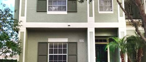 Front Look of the Home with 3 parking spaces