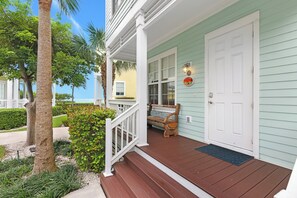 Entryway/ front porch with ocean views 