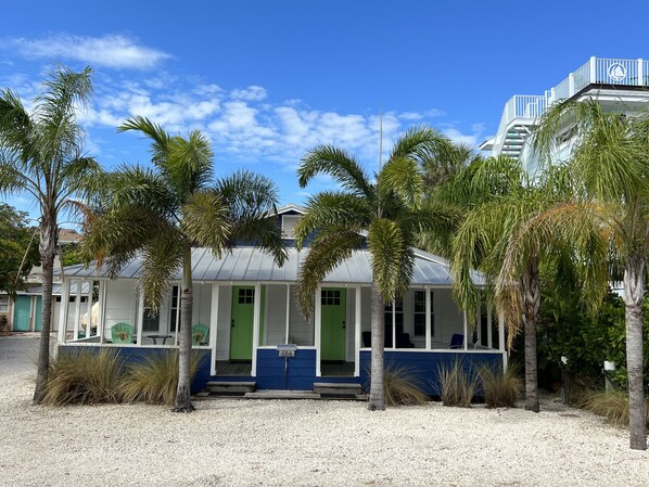 2-unit Beach to Bay Cottage 
104 7th Street South 
