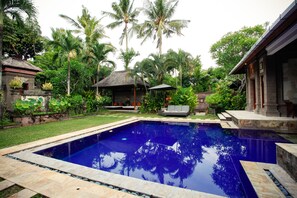 4 BR Villa