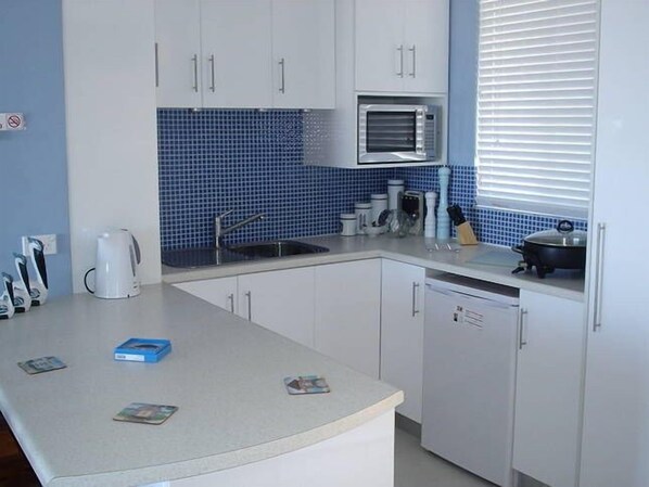 Modern kitchenette