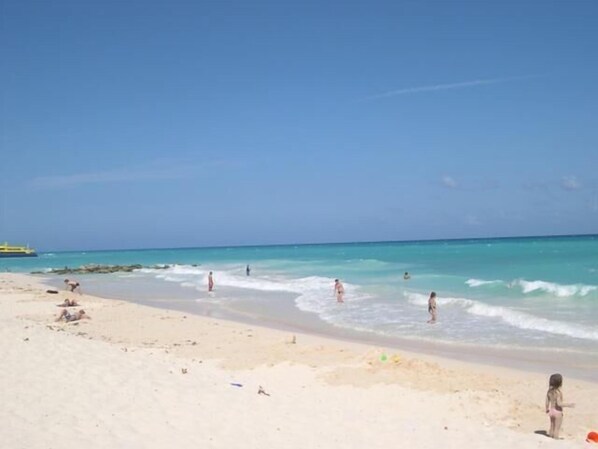 playa con niños 