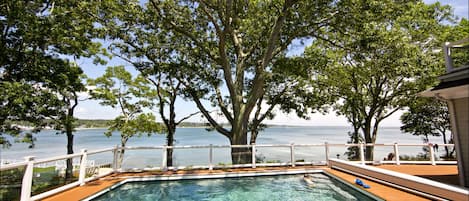 Heated pool looking over the ocean.