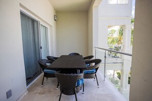 Lower level balcony