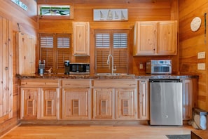 Kitchen! (Additional fridge outside on patio)