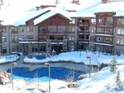 PRIME Location Powderhorn Ski In/Out, Premium Slope and Village Views