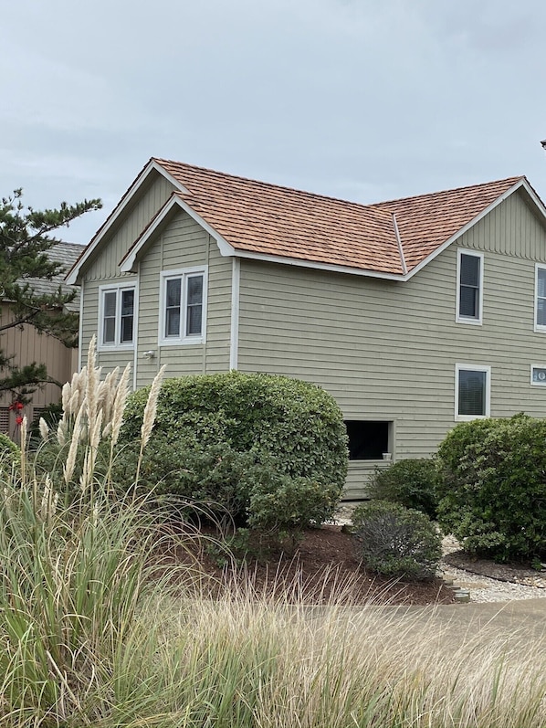 Side view of Carolina Cottage 