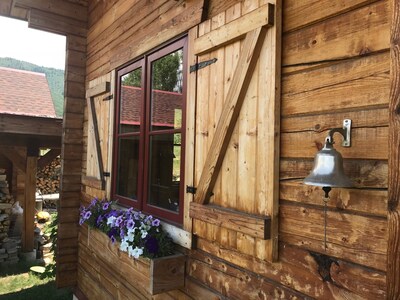 Cozy Cabin at the Base of Rabbit Ears Pass