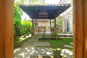 Amazing 5 Bedroom Pool Villa, Kerobokan