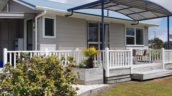 Welcome to Pohutakawa Cottage