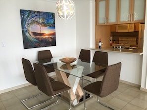 Modern decor, Dinning area, Fully equipped Kitchen