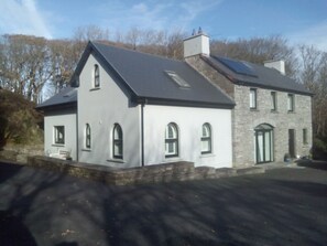  Coach-House
