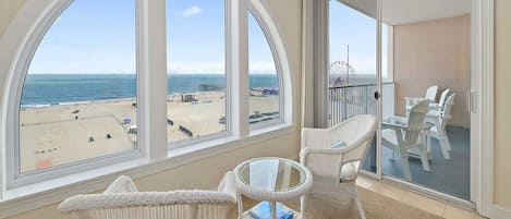 Fantastic beach view from the Master bedroom, balcony and living room