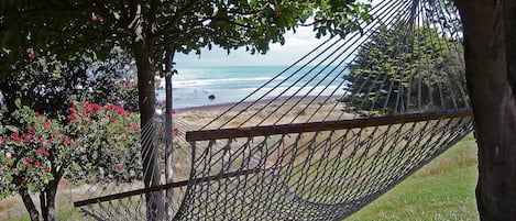 TAKE A MEMORABLE BREAK AT THIS WONDERFUL PLACE  (Note: hammock is summer only)