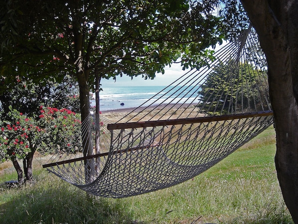 TAKE A MEMORABLE BREAK AT THIS WONDERFUL PLACE  (Note: hammock is summer only)