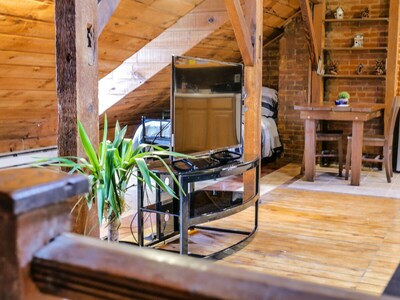 ✍Historic Loft Suite @ Downtown Albany