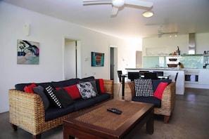 Tropika - Living Area