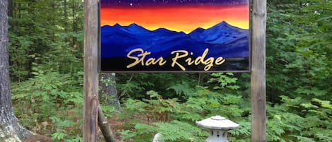 Welcome to Adirondack Star Ridge Cottage