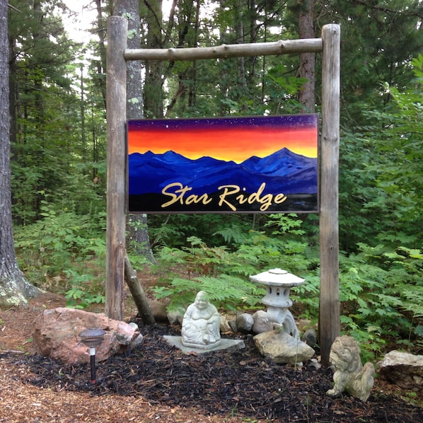 Welcome to Adirondack Star Ridge Cottage