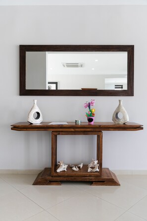 Entrance details for Peace of Mind