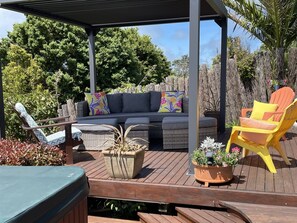 Back balcony deck