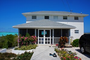 The "see-through sea-house"