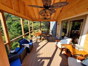 New post and beam covered screen porch completed in 2022