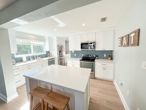Middle/2nd Floor Kitchen