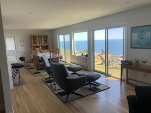Sitting area