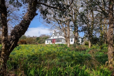 Beautiful Country Home located on 31 acres overlooking Bearhaven Harbour
