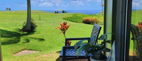 Pa'ani at Mauna Kai Princeville Ocean View Lanai on Golf Course - Enjoy expansive ocean views and grilling from your golf course adjacent shaded lanai- CHEERS!