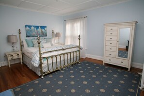 Master Bedroom with a King bed and large closet
