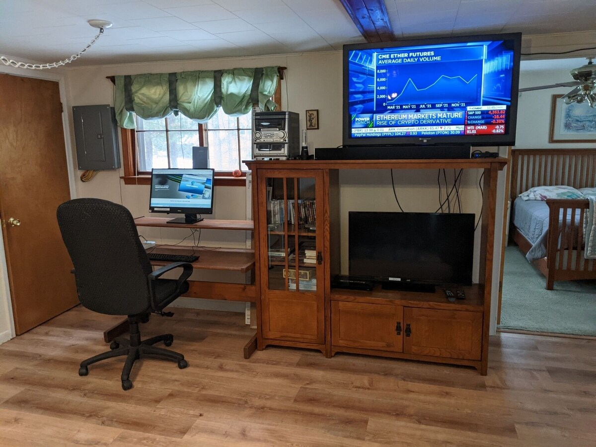 Newly Renovated Cute Cottage on Crooked Lake – aka, Baby Bear