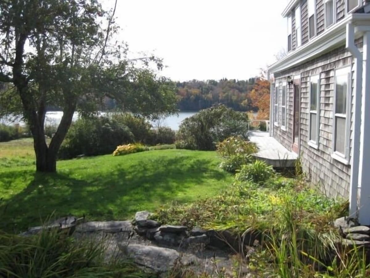 Charming Antique Cape, Water View, Historic Castine, Penobscot Bay.