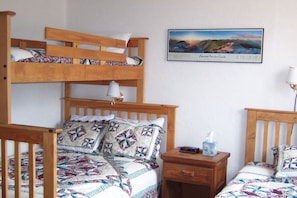 Bunk room for four