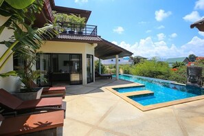 4 Bed Seaview - 5 mins to Beach (SP)
