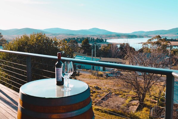 Stunning views of Lake Jindabyne