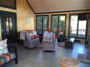 Large sun room close to the water