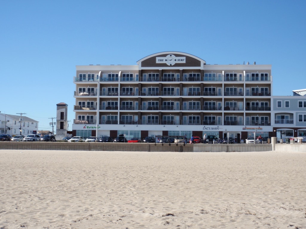 Beautiful Luxury Oceanfront Condo Hampton Beach